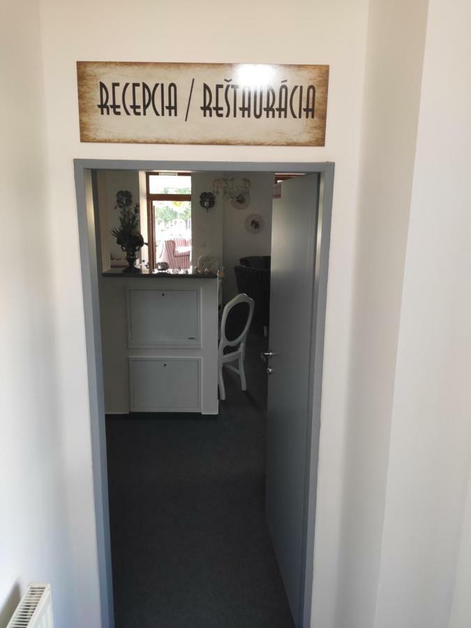 Penzion Zabokrek U Hoffera Zabokreky Nad Nitrou Exterior photo